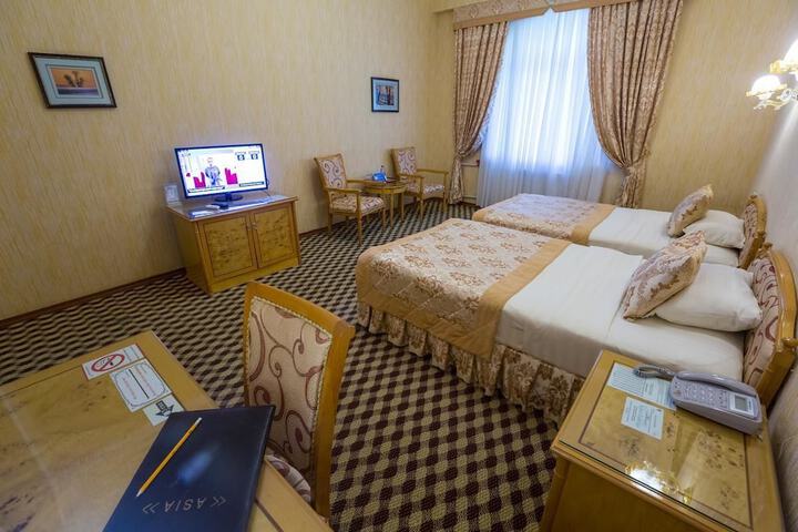 Room 8 of 41