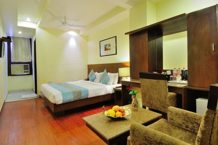 Room 8 of 31