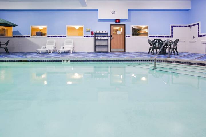 Hotel with Pool