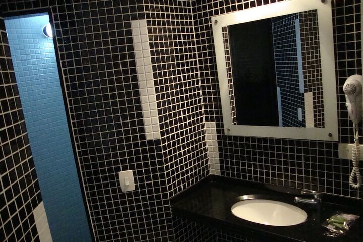 Room 18 of 59