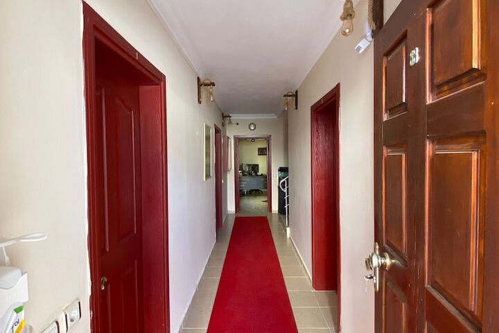 Ballroom/Hall 17 of 17