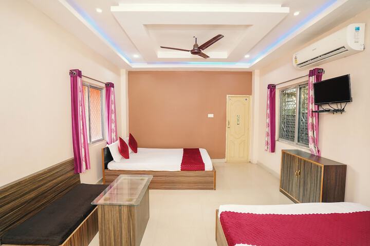 Room 11 of 25