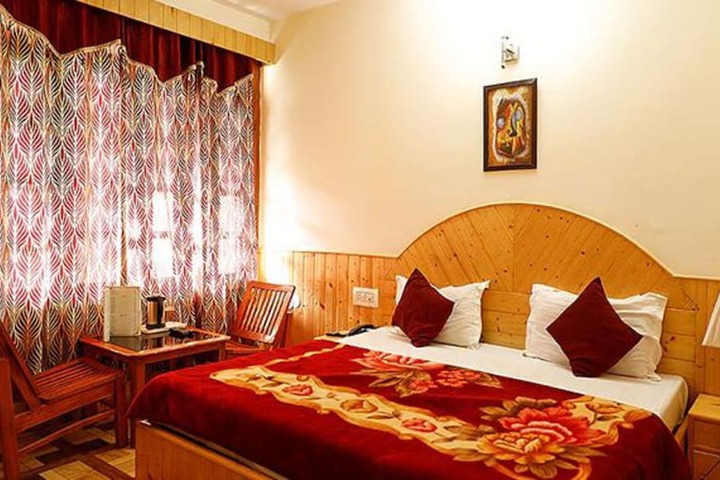 Room 8 of 25
