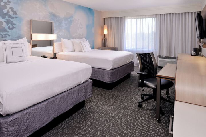 2 Queen Beds (6 of 6)