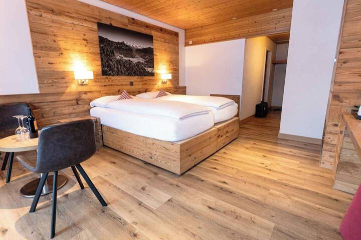 Room 47 of 107