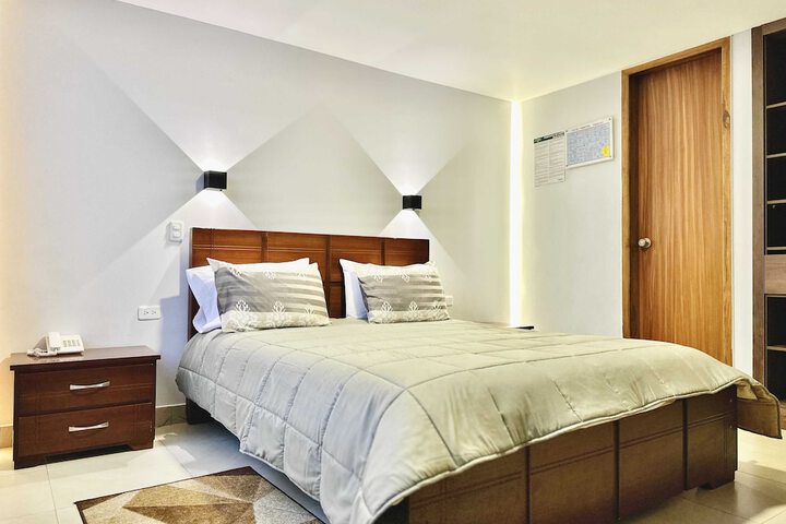 Room 27 of 51