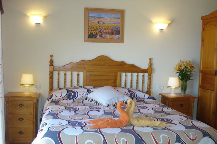 Room 5 of 132