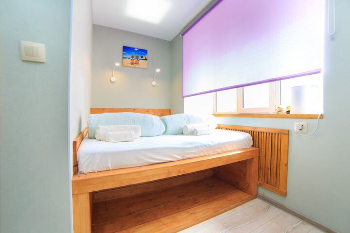 Room 8 of 26
