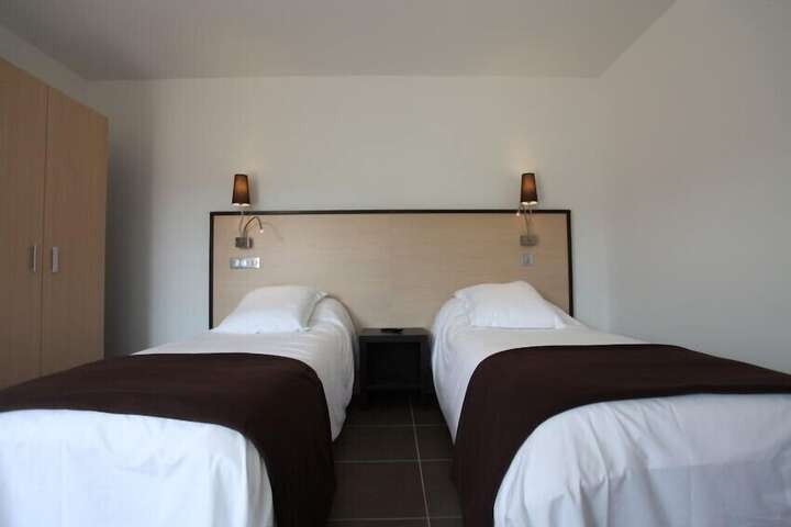 Room 10 of 64