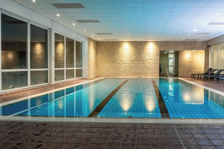 Pool 34 of 67