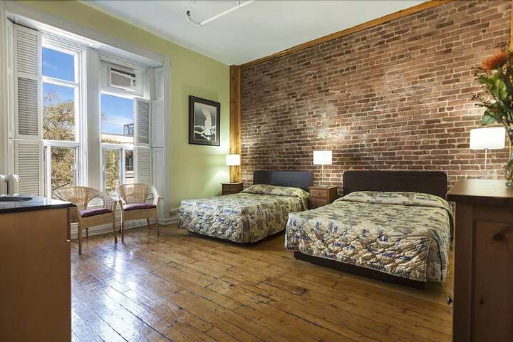 Room 34 of 62