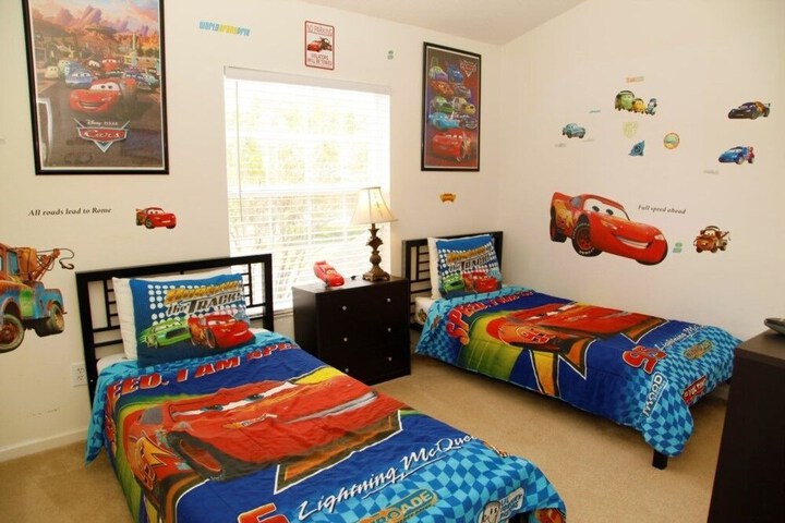 Room 7 of 39
