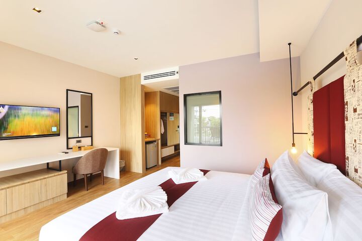 Room 18 of 121