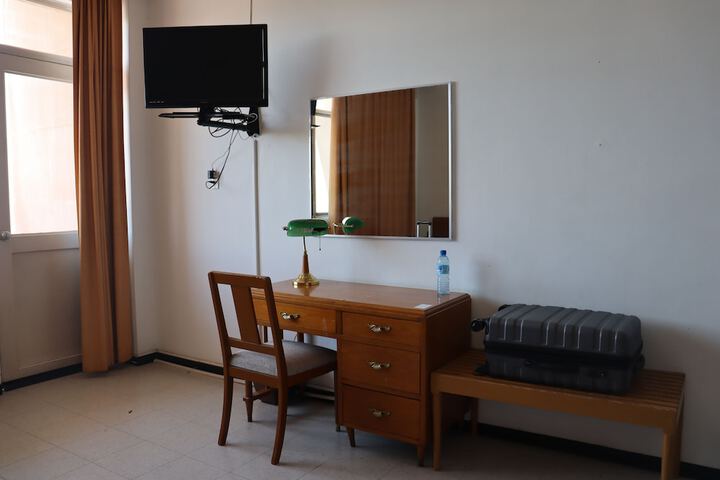 Room 7 of 41
