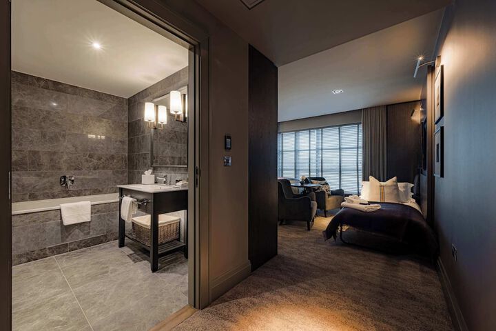 Room 72 of 109