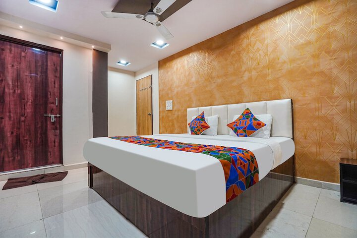 Room 20 of 32