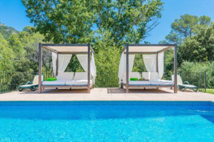 Pool 22 of 33