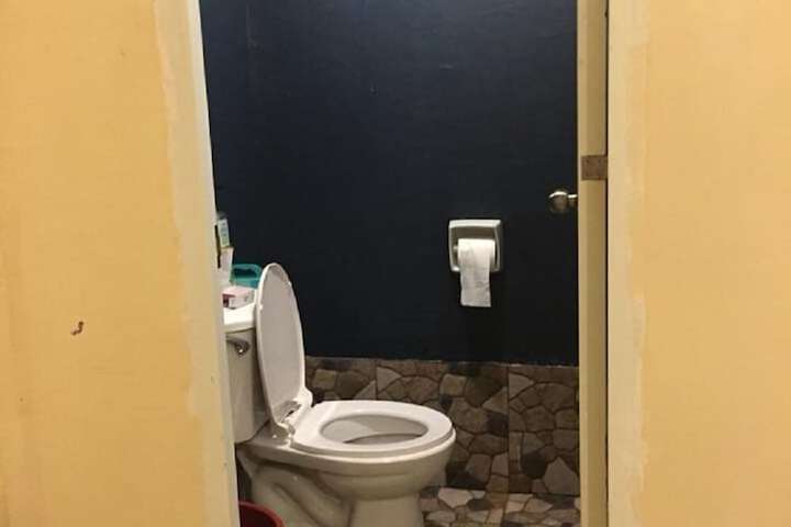 Room 10 of 25
