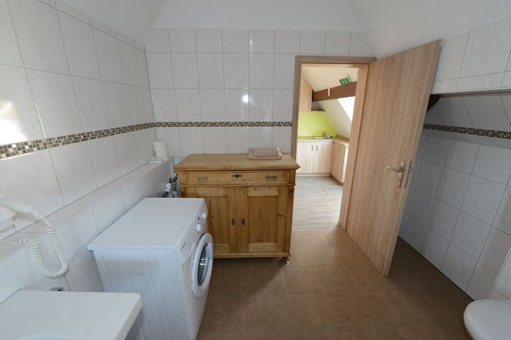 Room 35 of 62