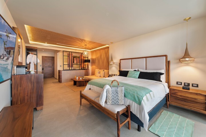 Room 22 of 68