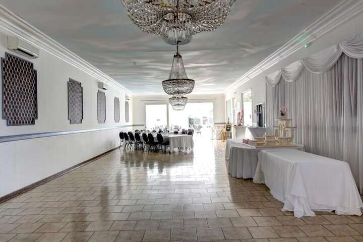 Ballroom/Hall 20 of 30