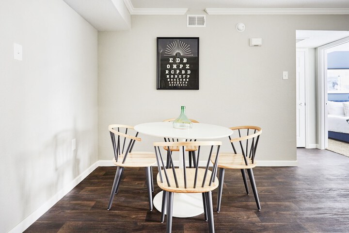 Deluxe Braeswood Place Suites by Sonder in Houston, TX