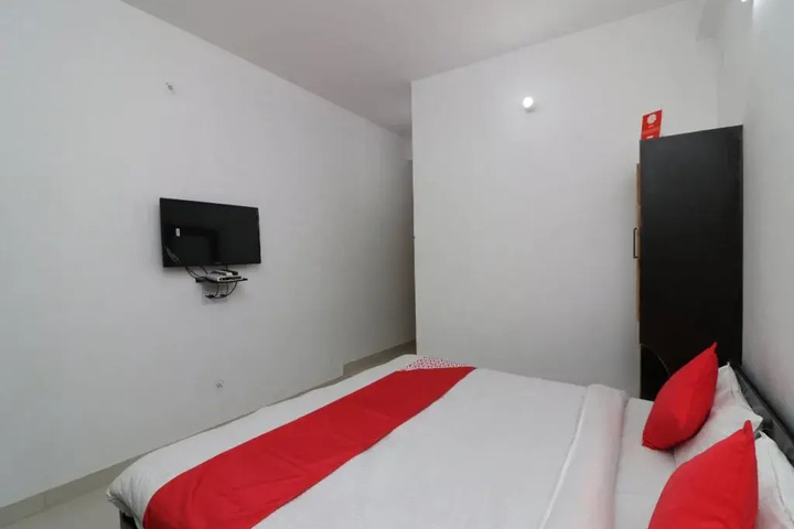 Room 2 of 11