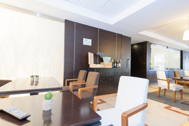Guest Lobby