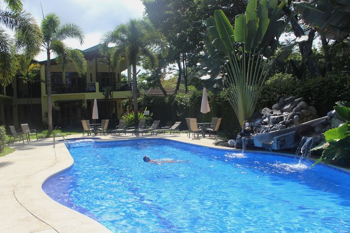 Pool 15 of 39