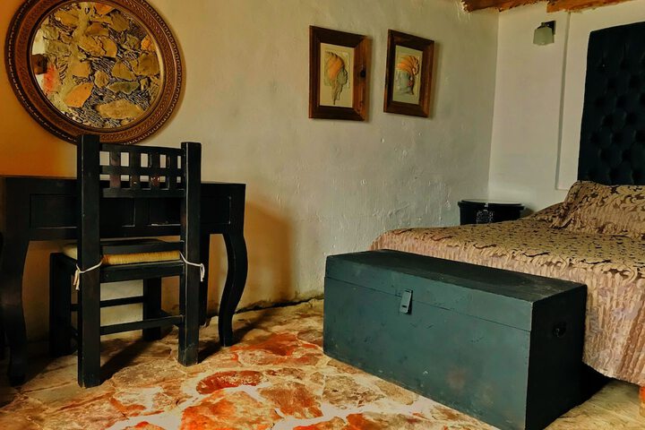 Room 15 of 44