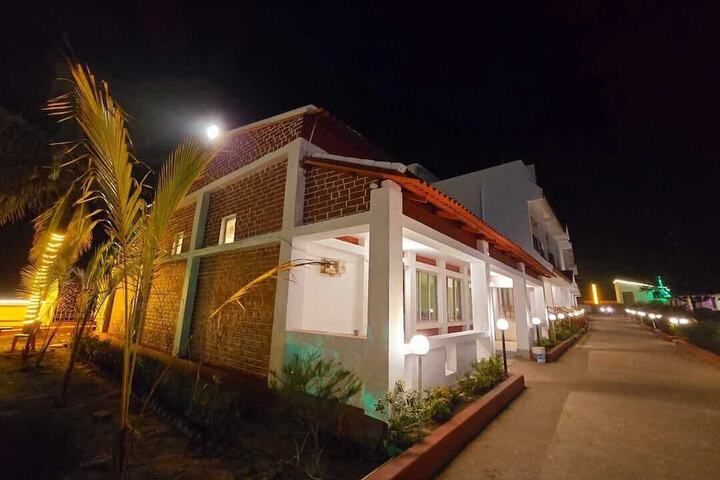 Hotel 71 of 80