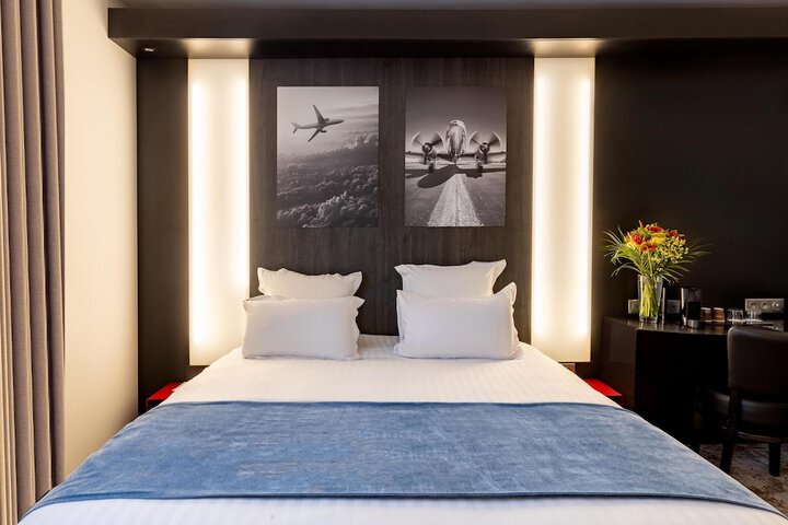 Room 29 of 77