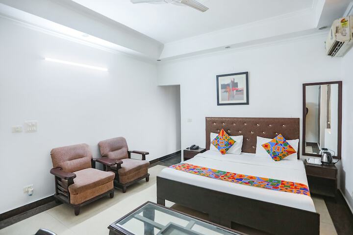 Room 16 of 31