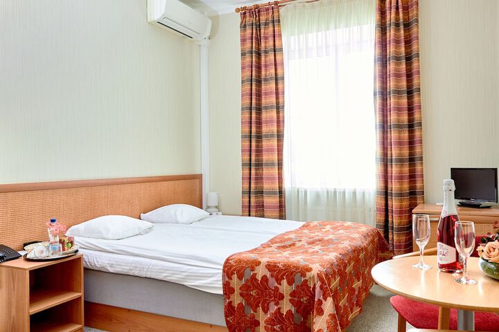 Room 26 of 113