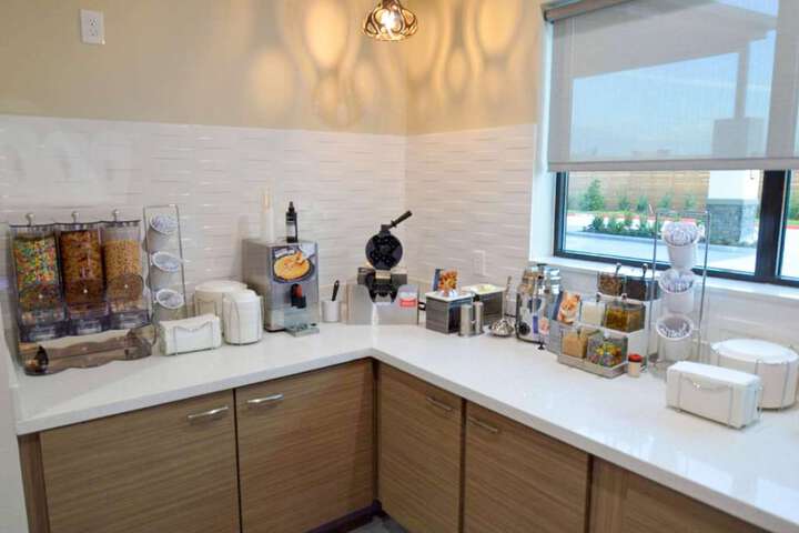 Breakfast area