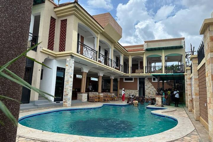 Hotel 5 of 11