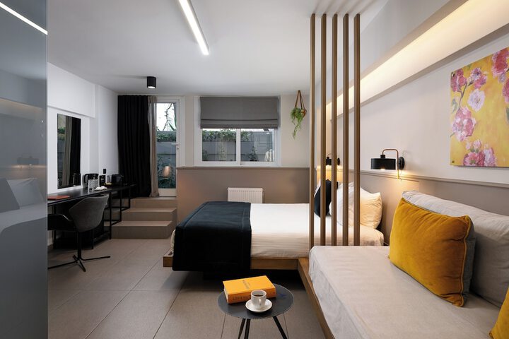 Room 48 of 70