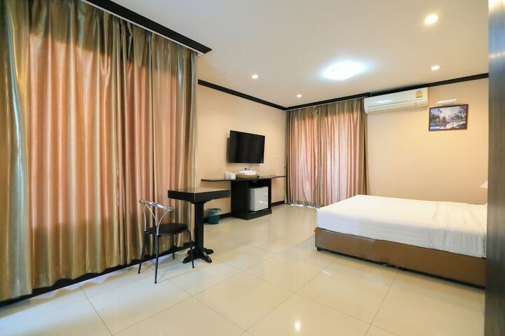 Room 3 of 24