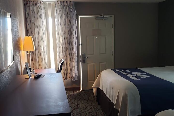 2 Double Beds (5 of 12)