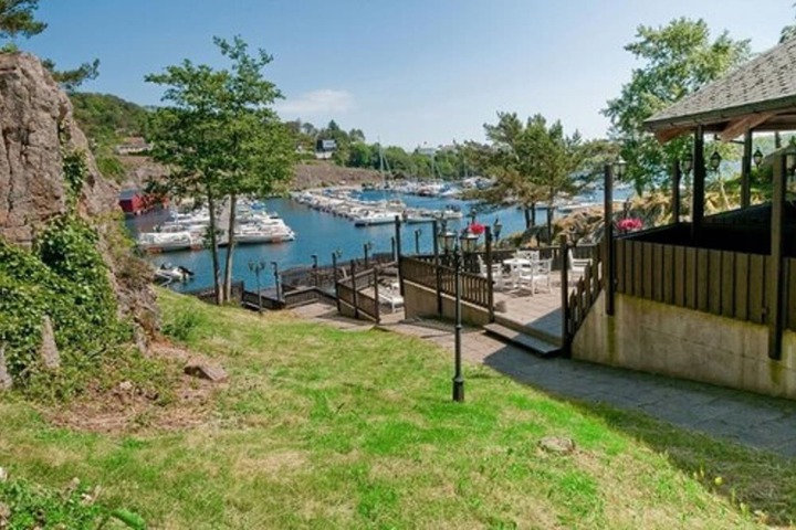 BBQ/picnic area