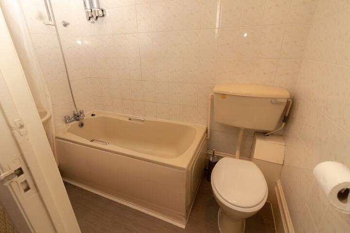 Room 15 of 17