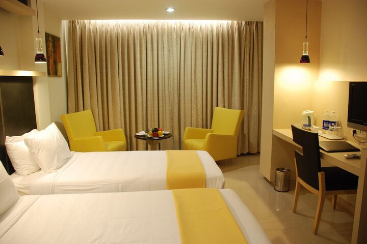 Room 8 of 71