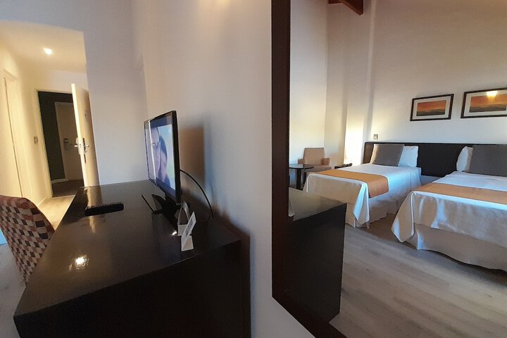 Room 27 of 70