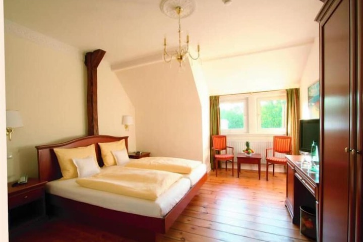 Room 9 of 59
