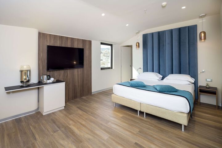 Room 18 of 55
