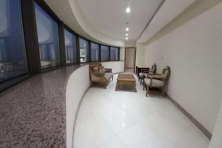 Room 10 of 24
