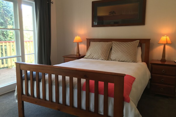 Room 7 of 38