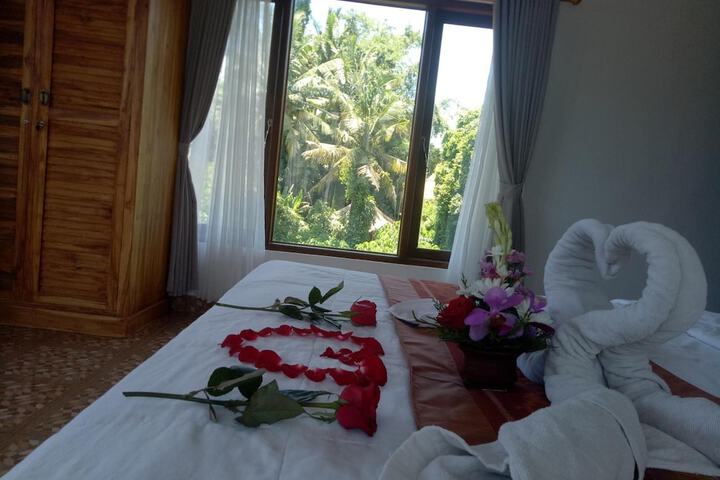 Room 13 of 53