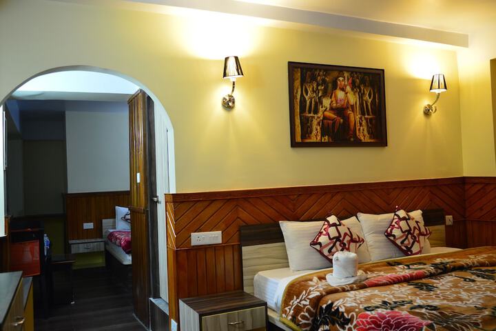 Room 21 of 43