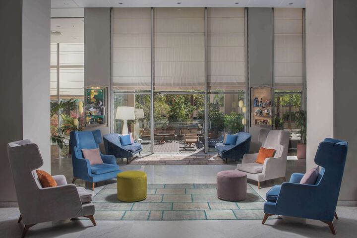Guest Lobby
